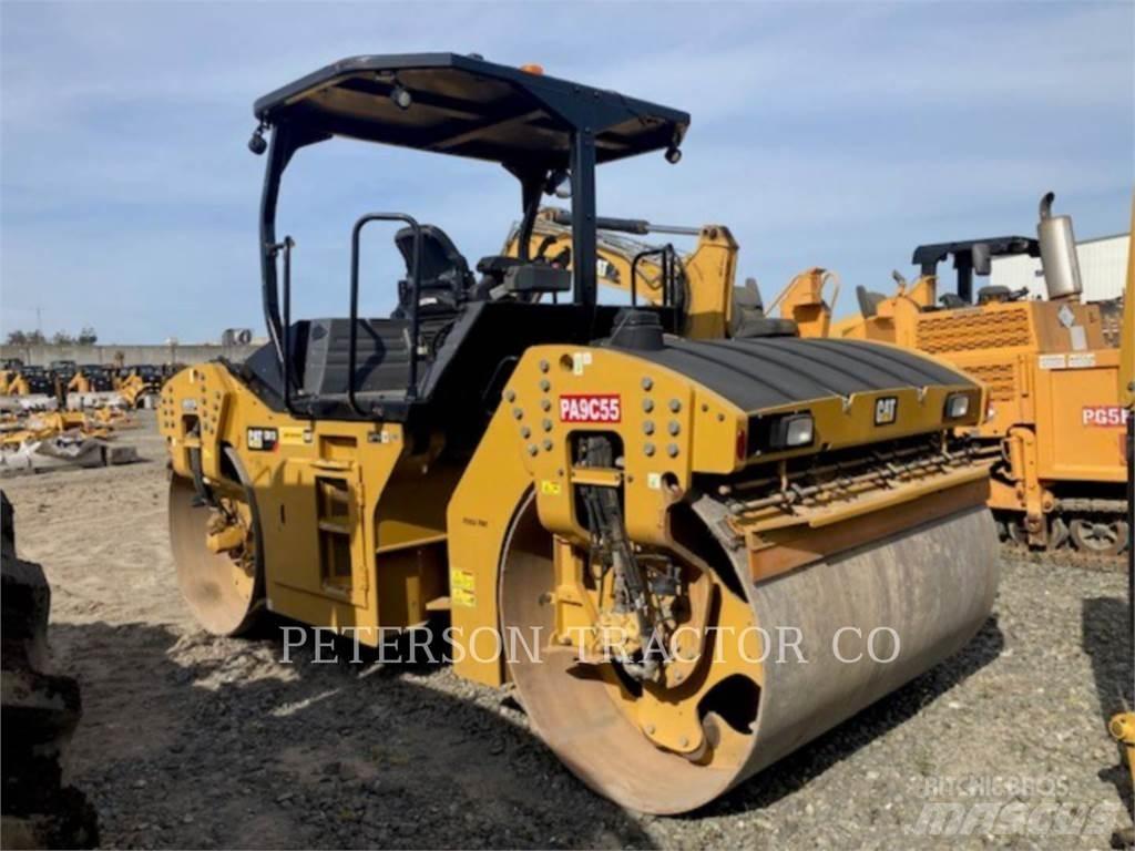 CAT CB13 Tandem Valser