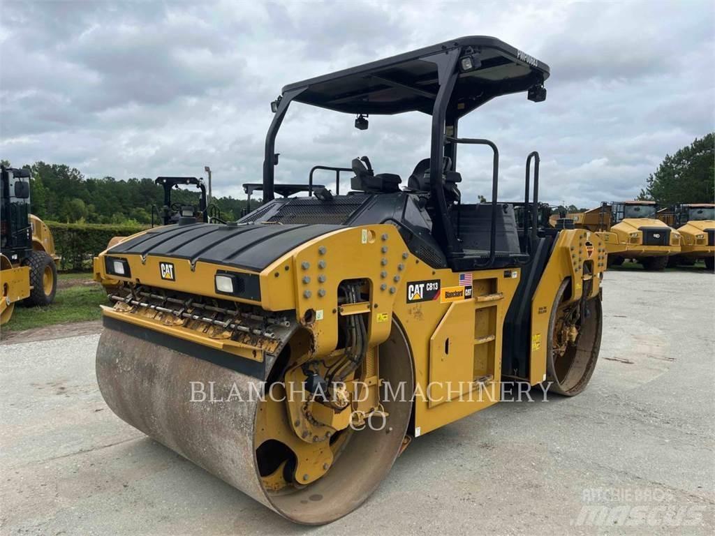 CAT CB13 Tandem Valser