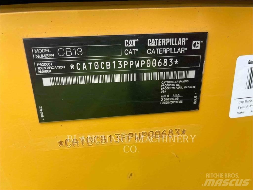 CAT CB13 Tandem Valser