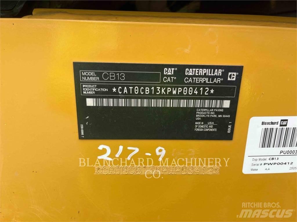 CAT CB13 Tandem Valser