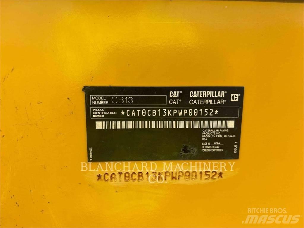 CAT CB13 Tandem Valser