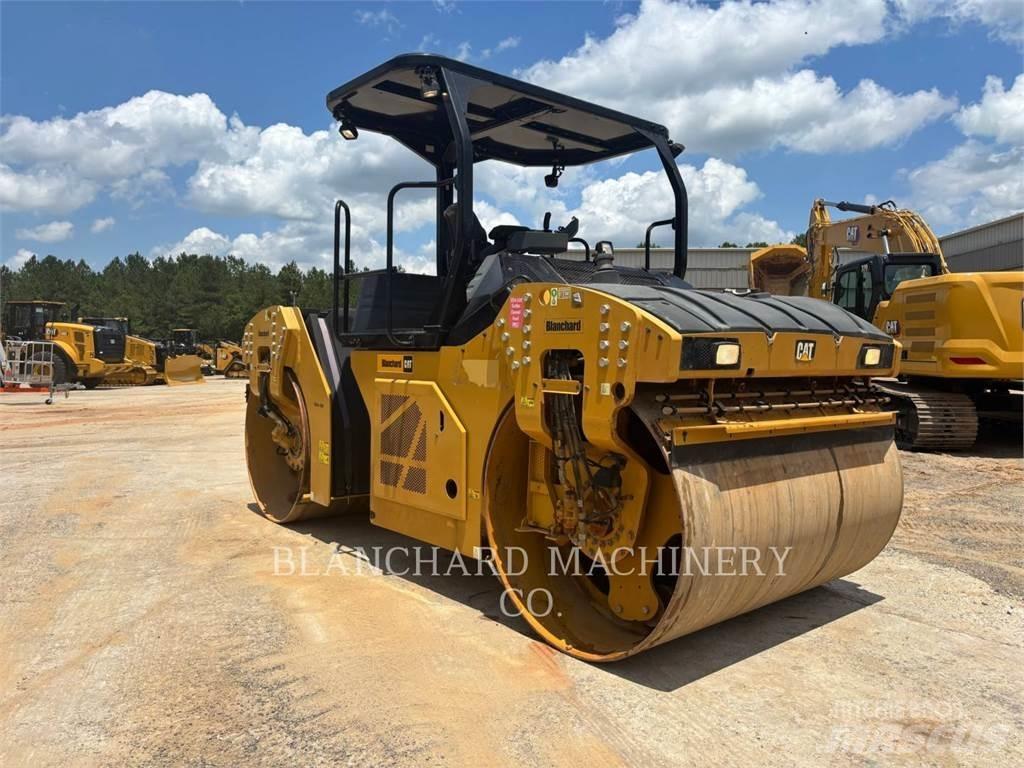 CAT CB13 Tandem Valser