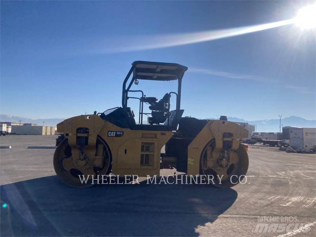 CAT CB13 Tandem Valser