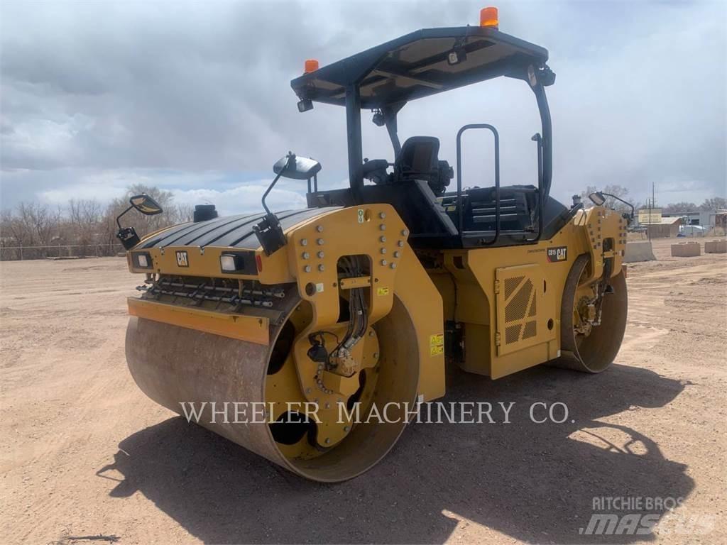 CAT CB15 Tandem Valser