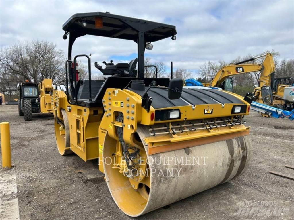 CAT CB15-01 Hjullaster til komprimering