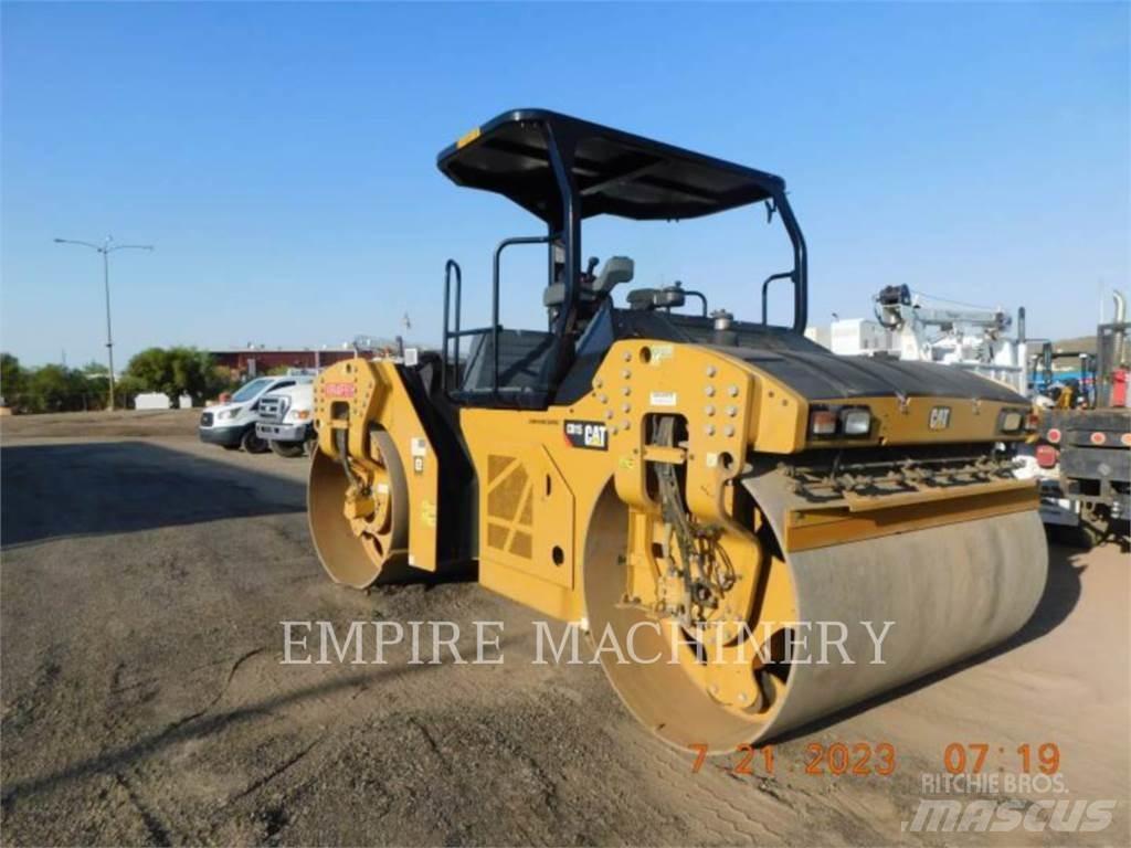 CAT CB15 5A Tandem Valser