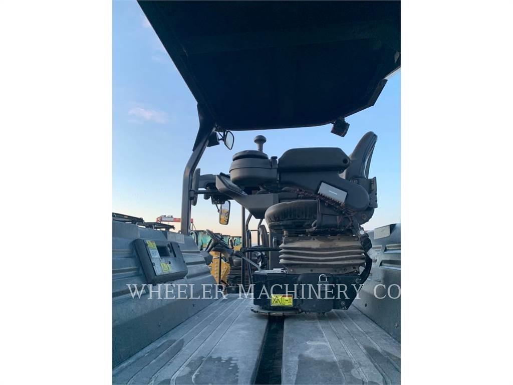 CAT CB15 CW Tandem Valser