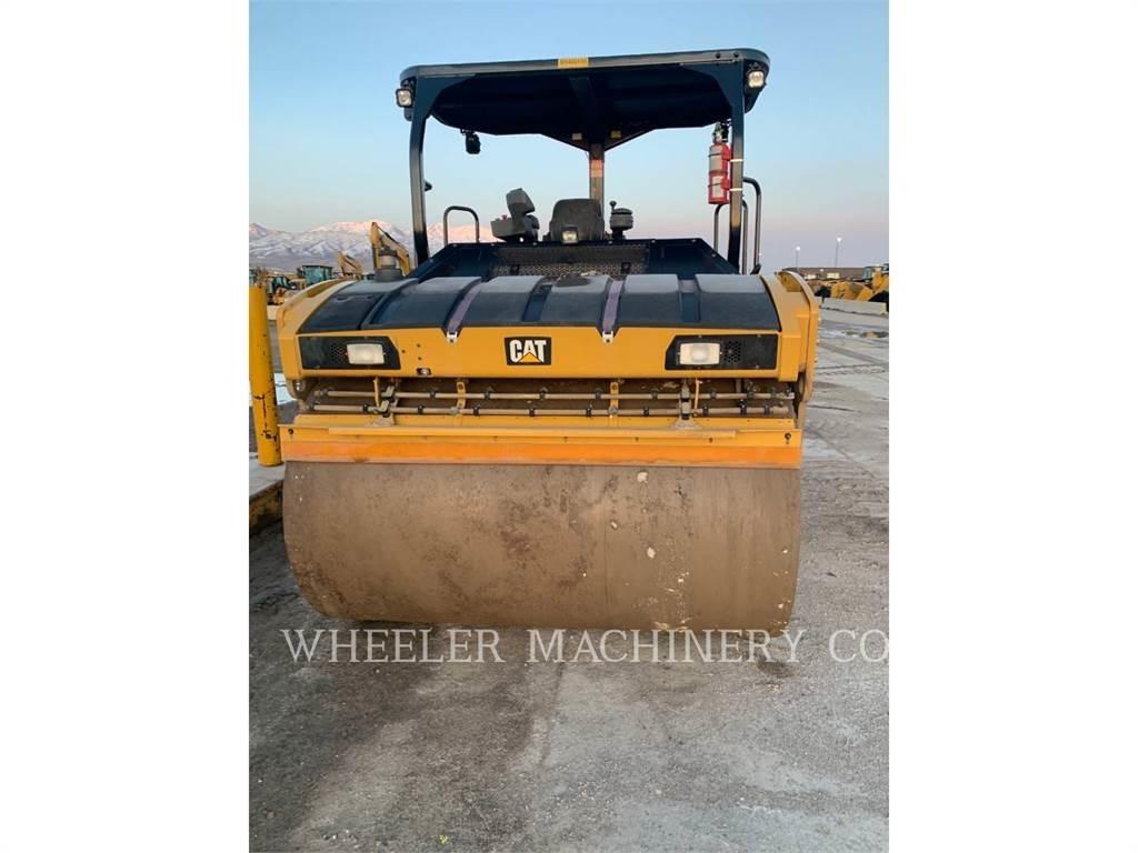 CAT CB15 CW Tandem Valser