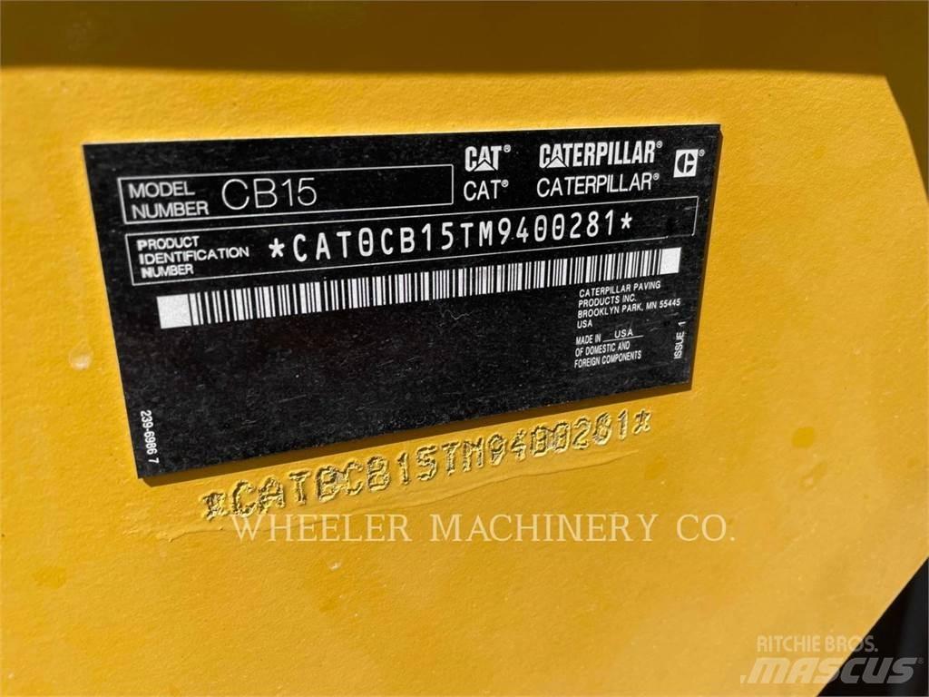 CAT CB15 CW Tandem Valser