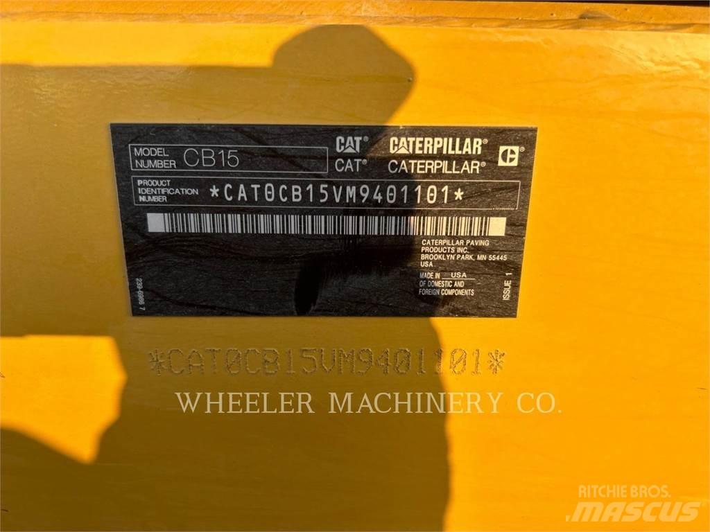 CAT CB15 CW VV Tandem Valser