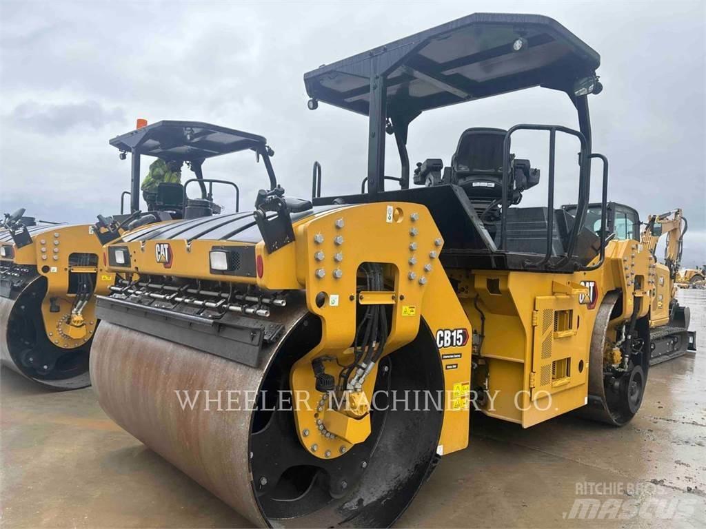 CAT CB15 CW VV Tandem Valser