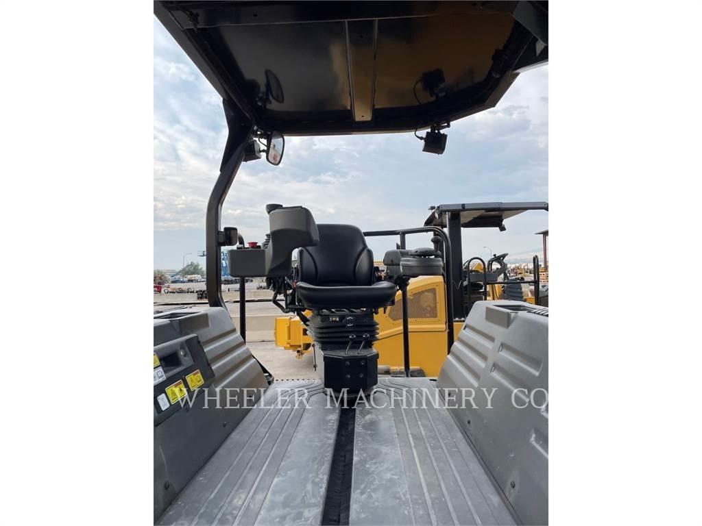 CAT CB15 CW VV Tandem Valser