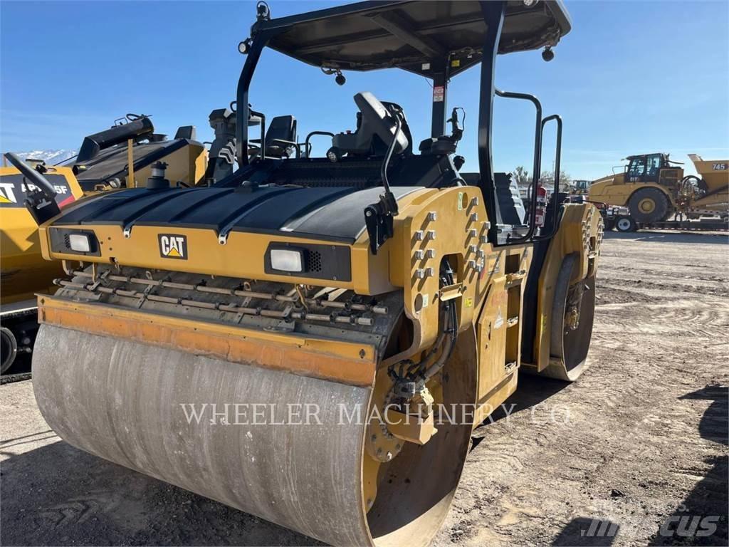 CAT CB15 VV Tandem Valser