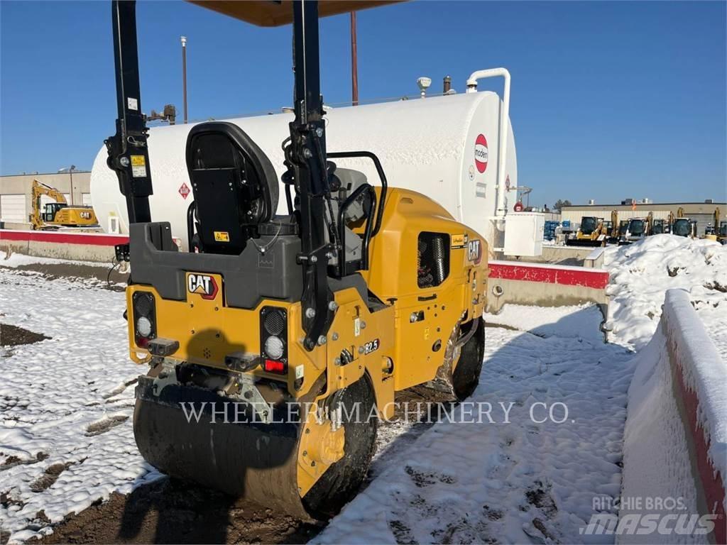 CAT CB2.5 Tandem Valser