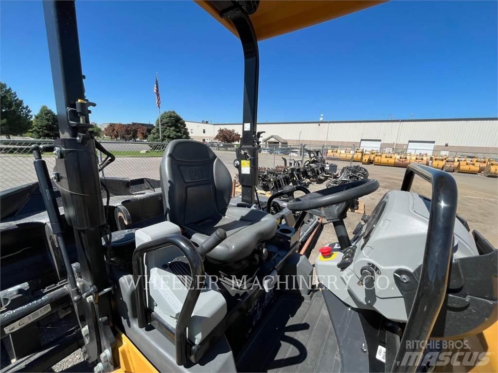 CAT CB2.5 Tandem Valser
