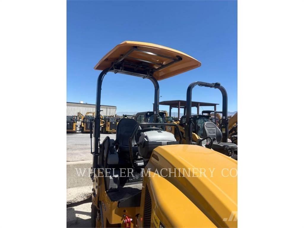 CAT CB2.5 Tandem Valser