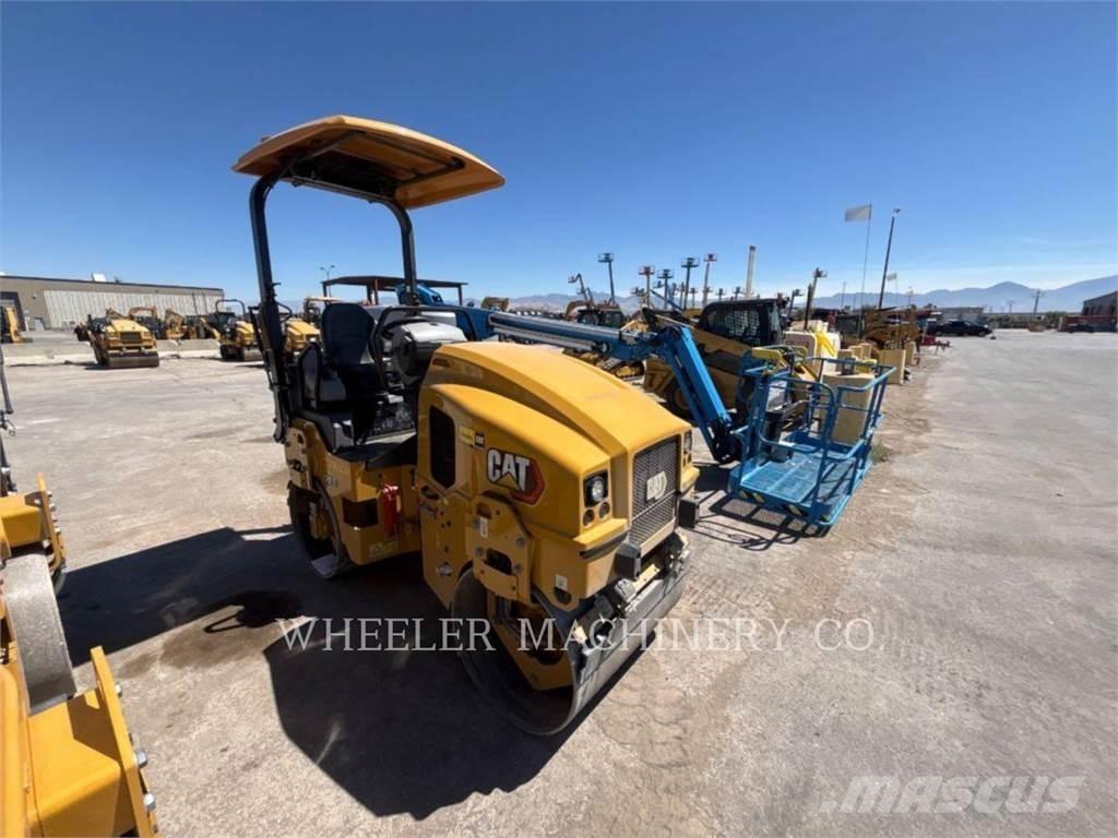 CAT CB2.5 Tandem Valser