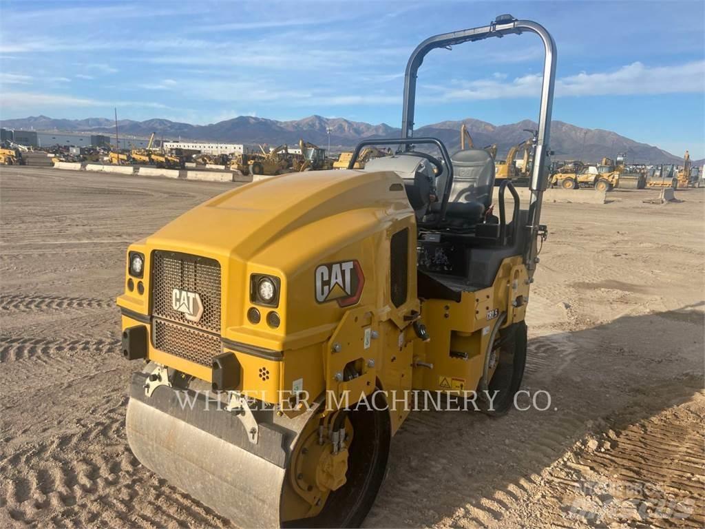 CAT CB2.5 Tandem Valser