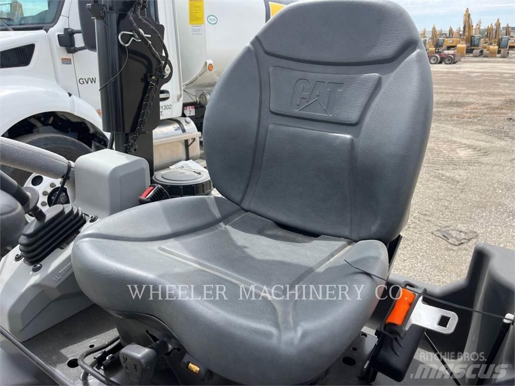 CAT CB2.7 Tandem Valser
