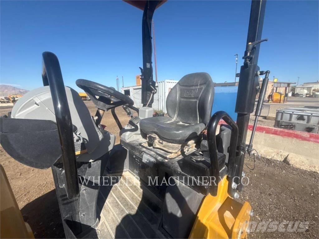 CAT CB2.7 GC Tandem Valser