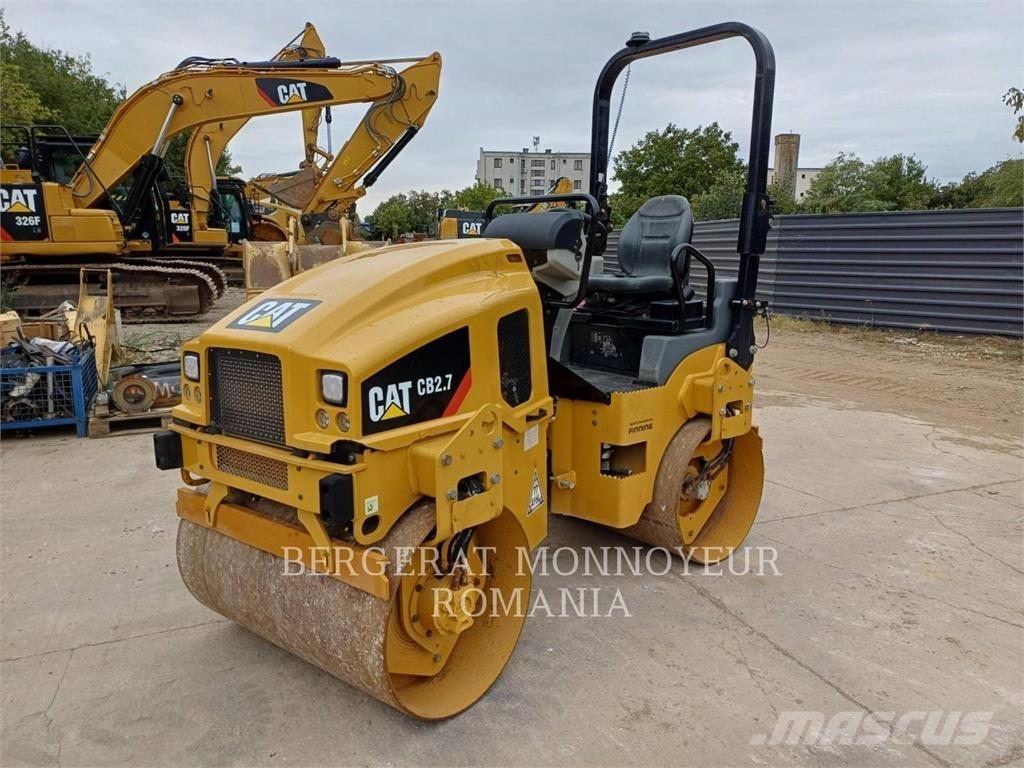 CAT CB2.7LRC Tandem Valser