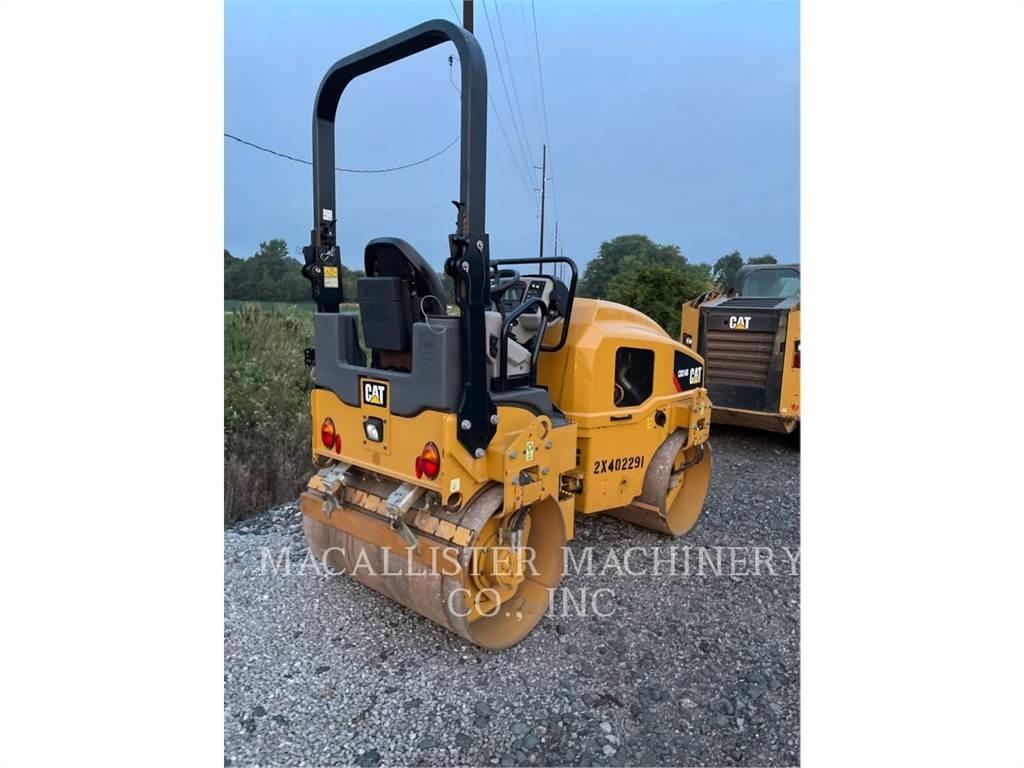 CAT CB24B Tandem Valser