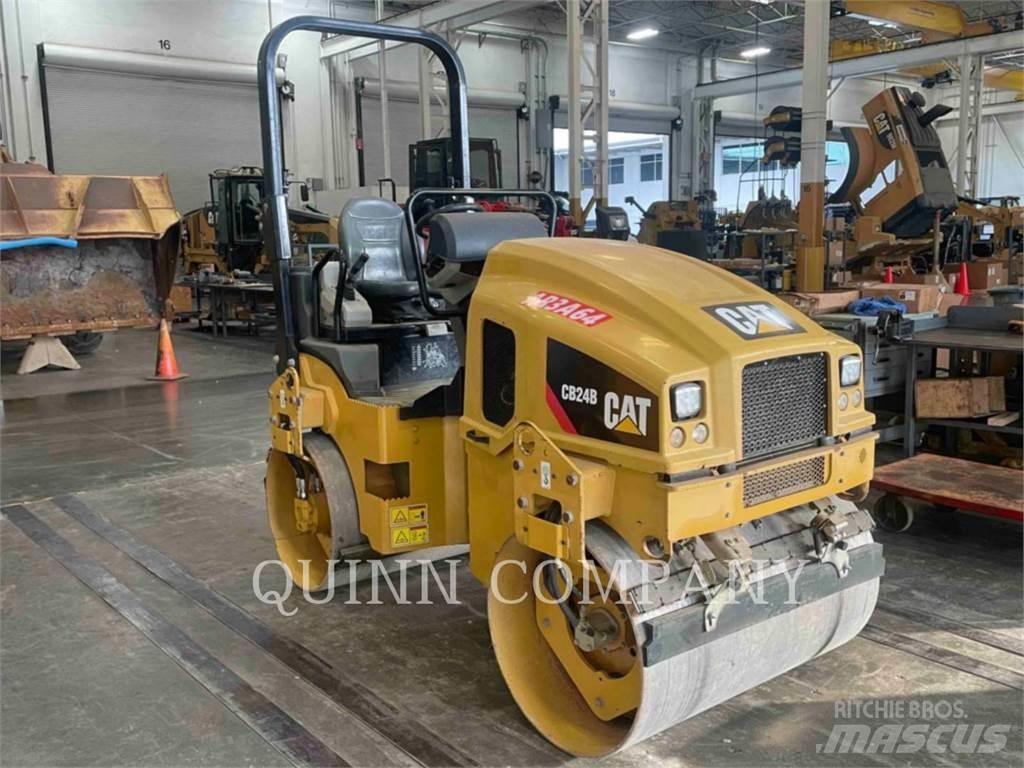 CAT CB24B Tandem Valser