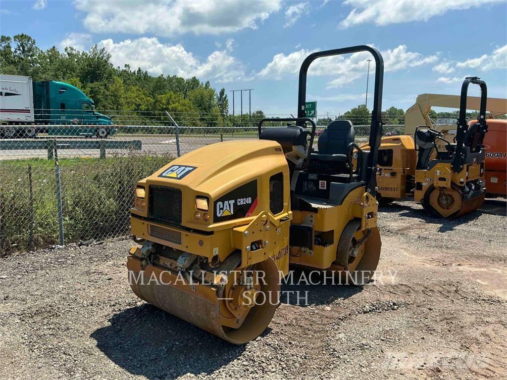 CAT CB24B Tandem Valser