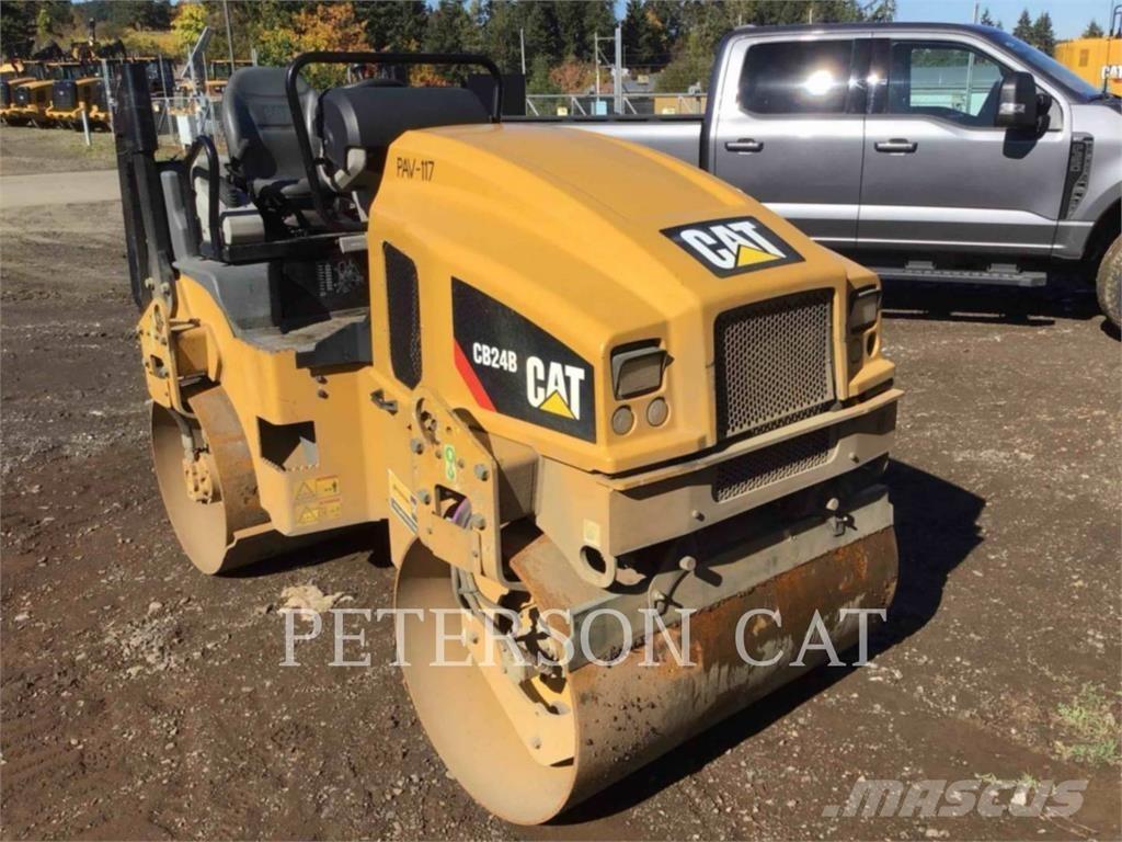 CAT CB24B Tandem Valser