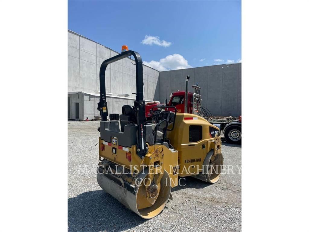 CAT CB34B Tandem Valser