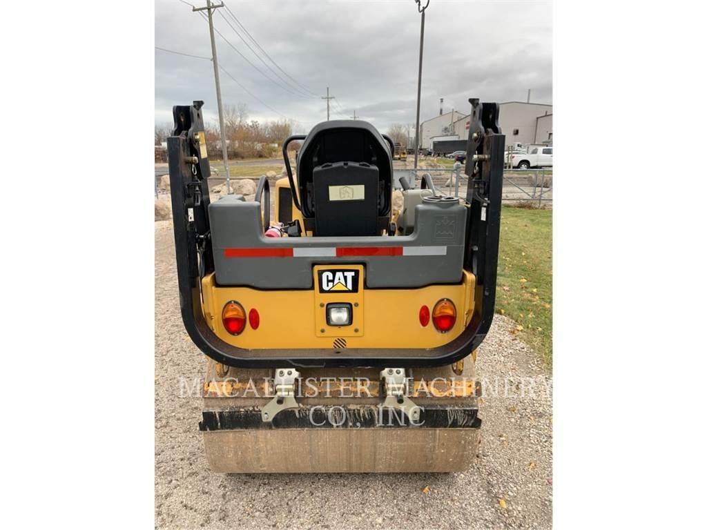 CAT CB34B Tandem Valser