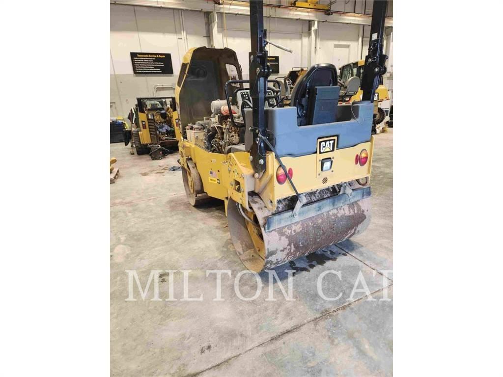 CAT CB34B Tandem Valser