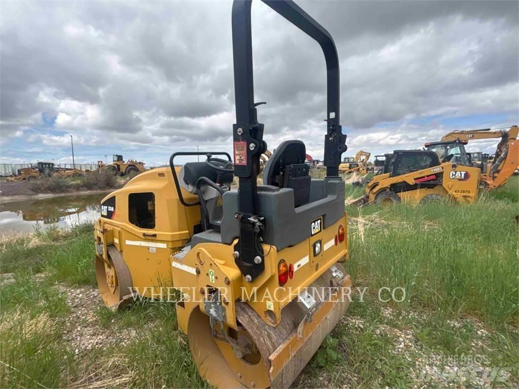 CAT CB34B Tandem Valser