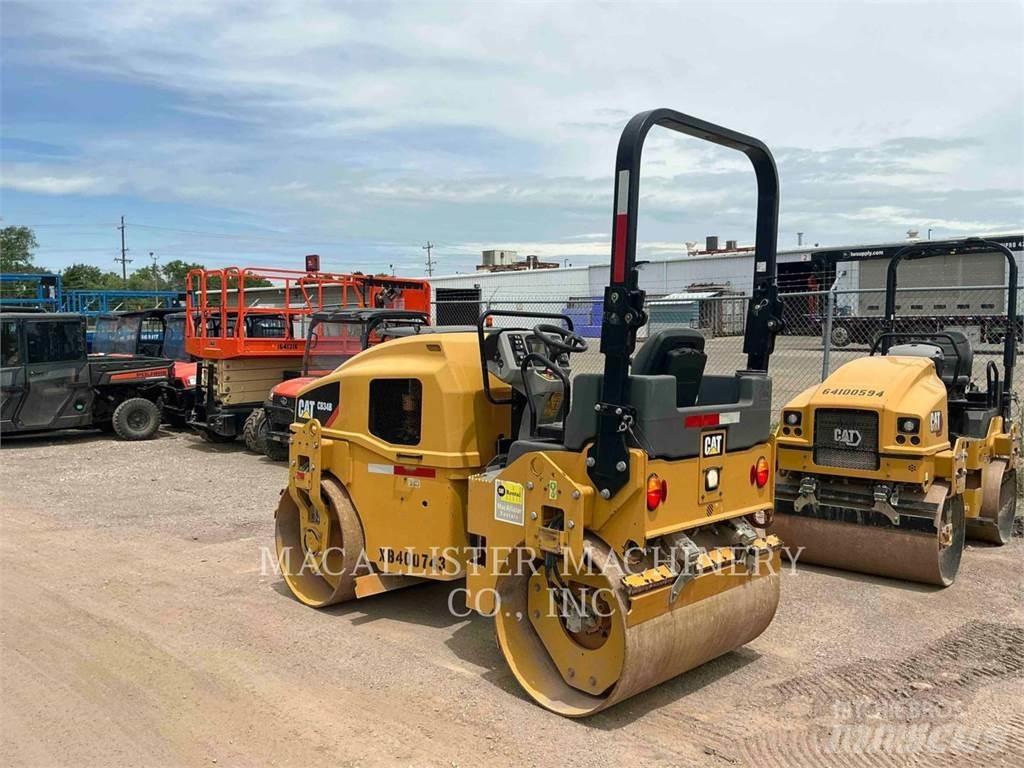 CAT CB34B Tandem Valser
