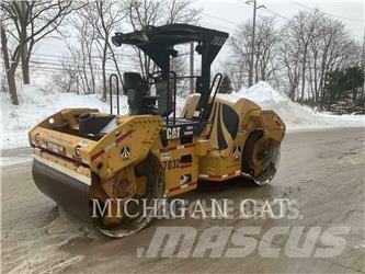 CAT CB54 XW Tandem Valser