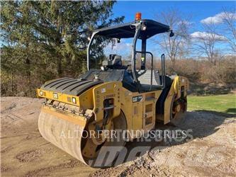 CAT CB54B Tandem Valser