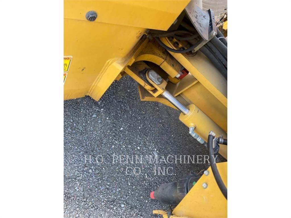 CAT CB64 Tandem Valser