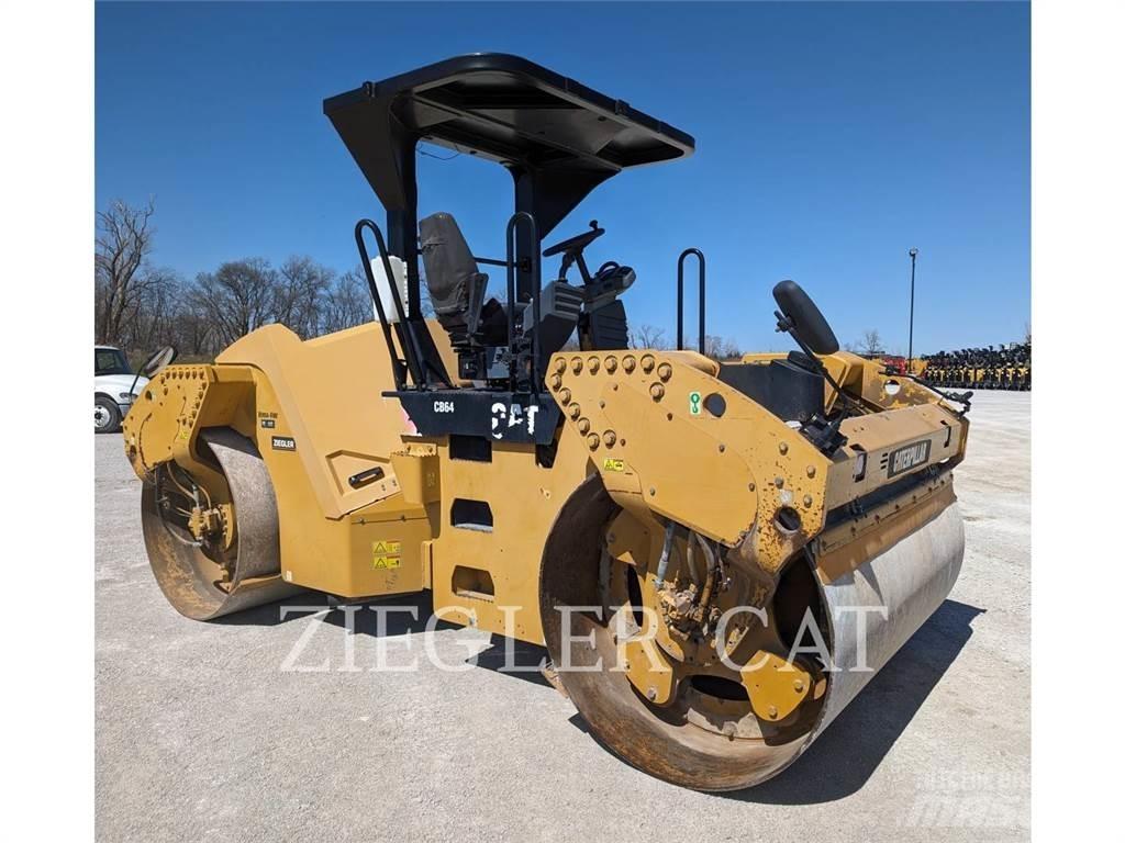 CAT CB64 Hjullaster til komprimering