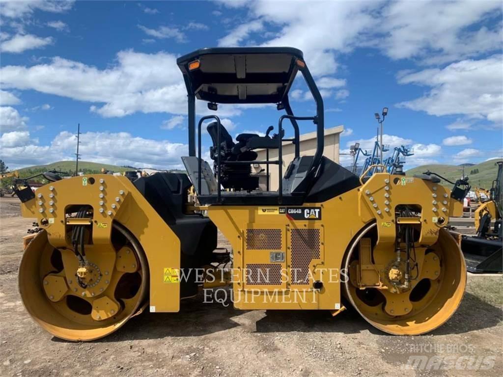 CAT CB64 Tandem Valser