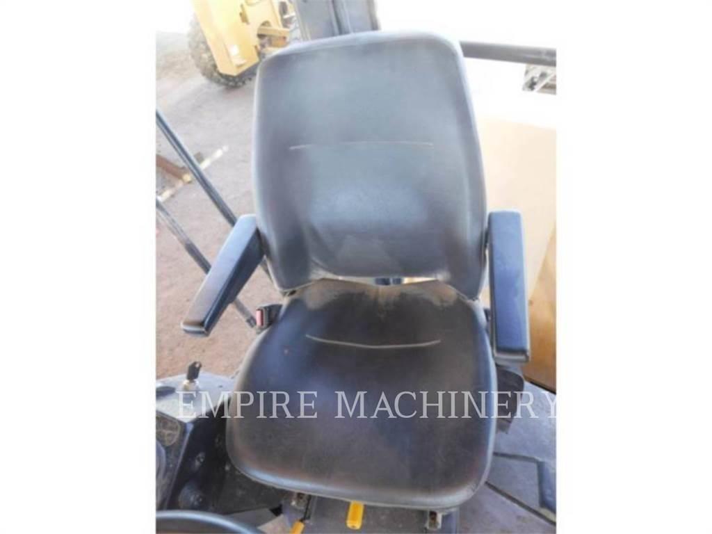 CAT CB64 Tandem Valser