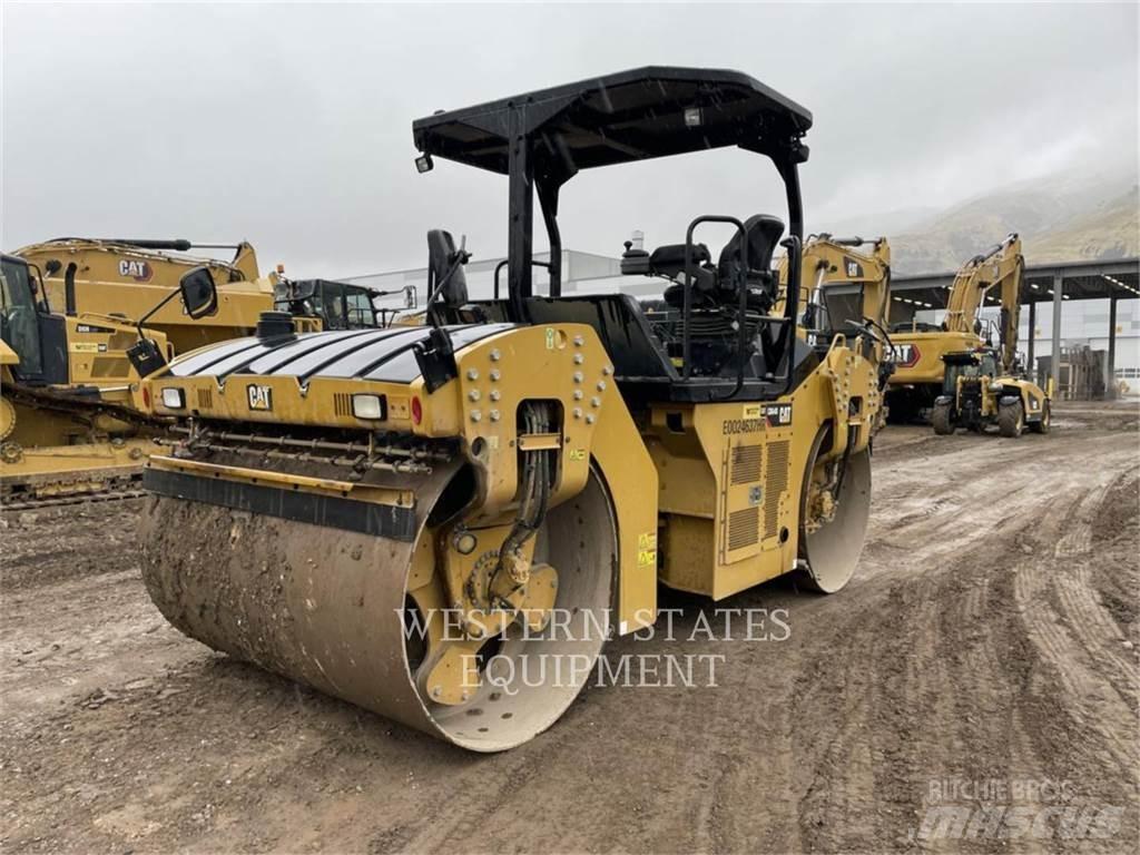CAT CB64 Tandem Valser