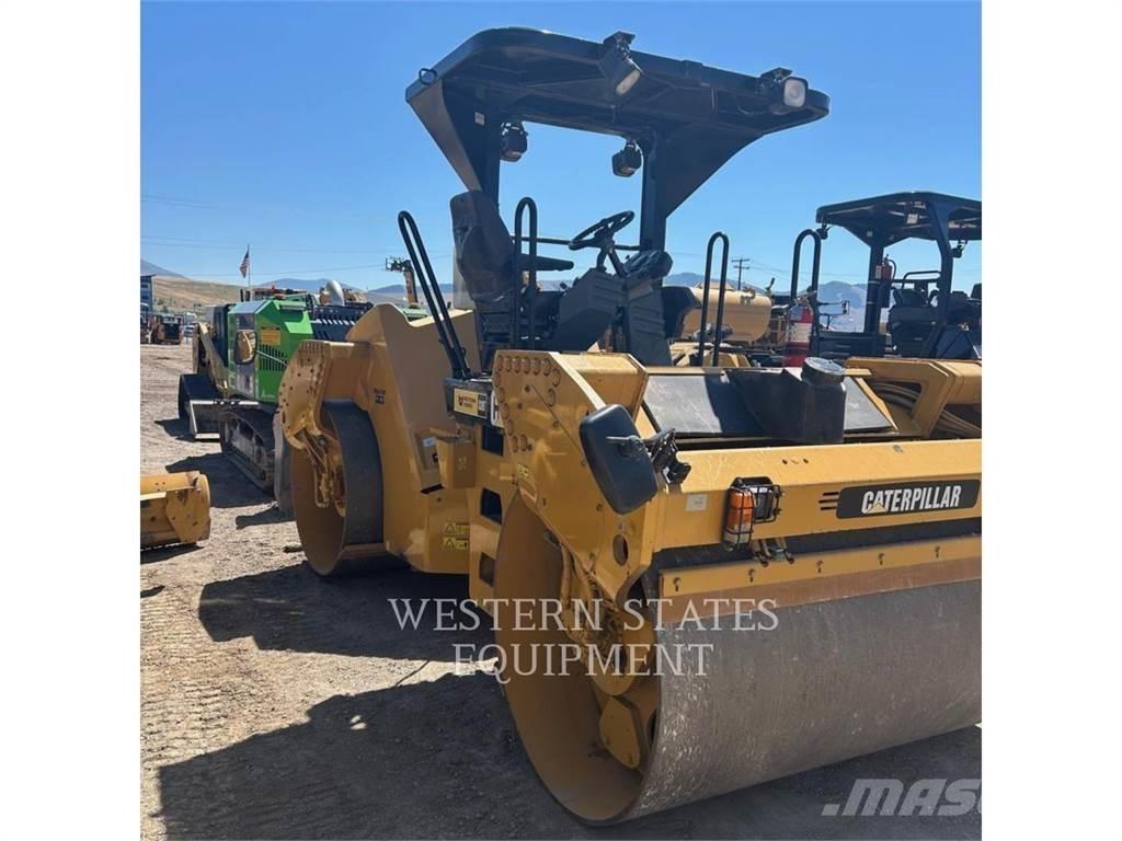 CAT CB64 Tandem Valser