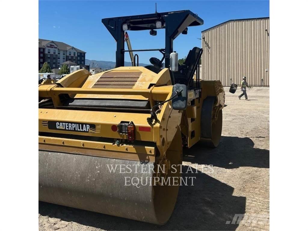 CAT CB64 Tandem Valser