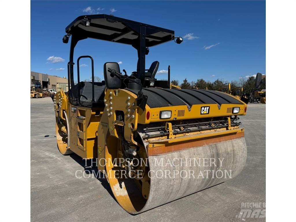CAT CB64B Tandem Valser