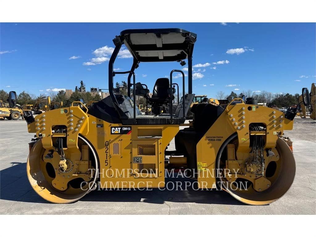 CAT CB64B Tandem Valser