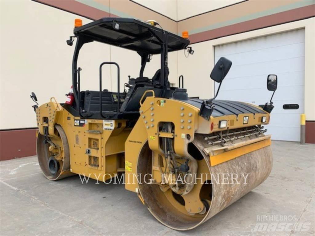 CAT CB66B Hjullaster til komprimering