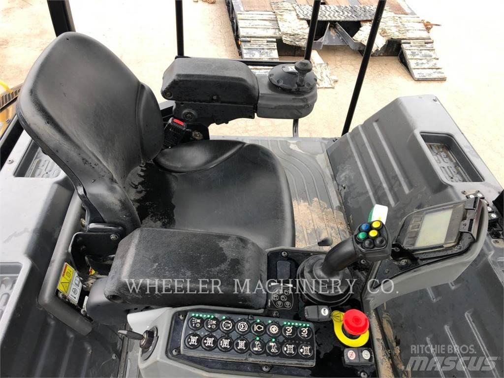 CAT CB66B CW Tandem Valser