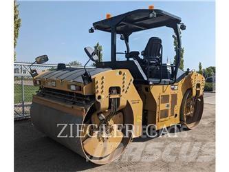 CAT CB68B Hjullaster til komprimering
