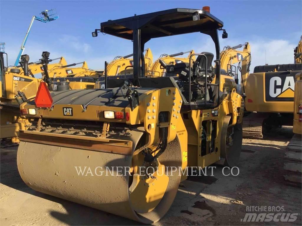 CAT CB68B Hjullaster til komprimering