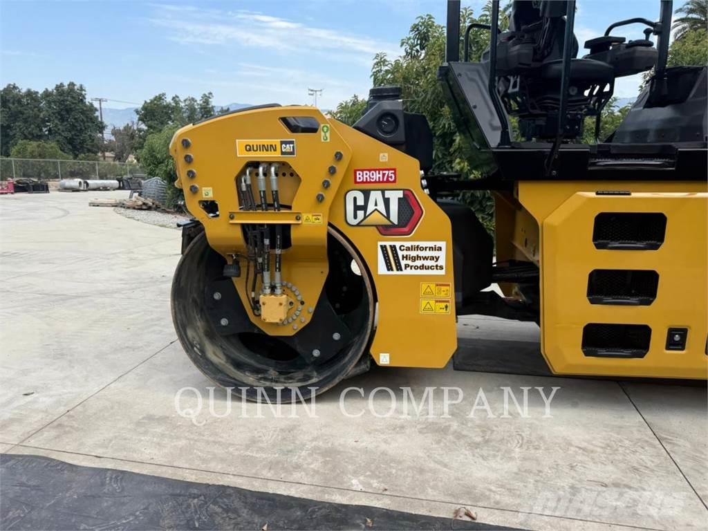 CAT CB7 Tandem Valser